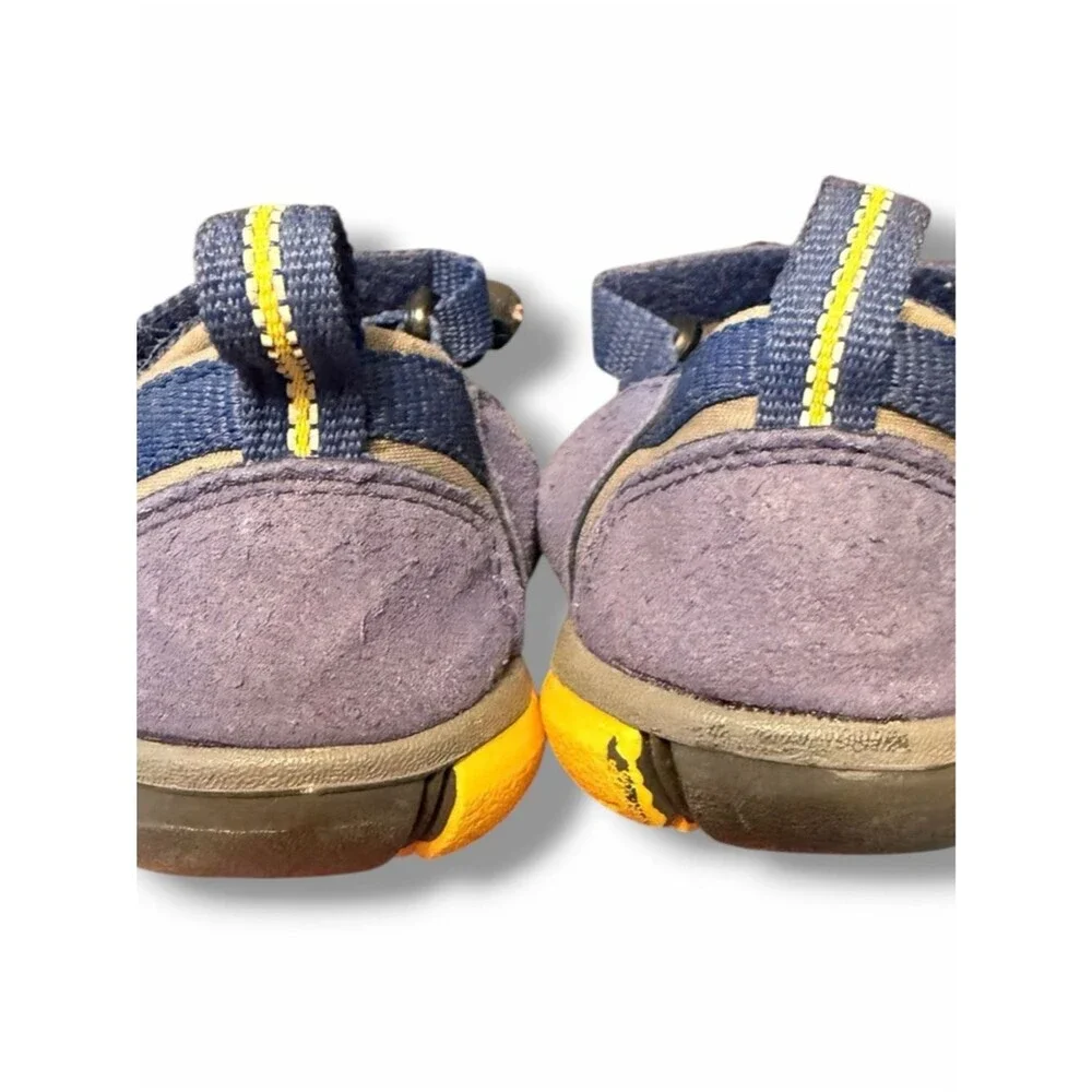 KEEN Unisex- Kids Newport H2 Closed Toe Water Sandals Blue Depths/Gargoyle Sz 8